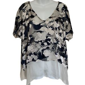 4 Love And Liberty Silk Blend Floral Top Size Small